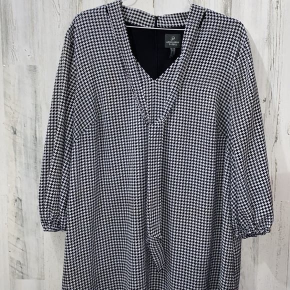 1220 Adrianna Papell Dress - Picture 2 of 8